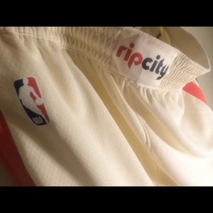 Rip city shorts 9/10